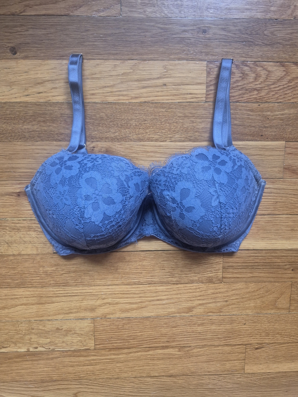 Victoria Secret Grey/Blue Floral Lace Underwire Bra Size 36DDD 36F